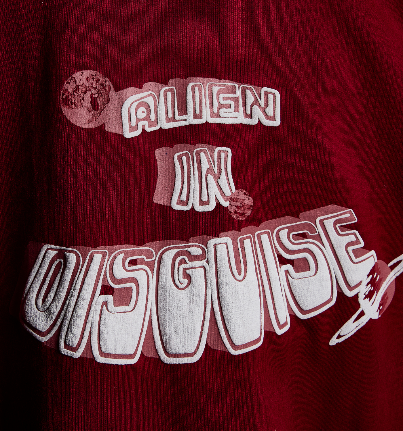 Alien in Disguise – Maroon Kids’ T-Shirt